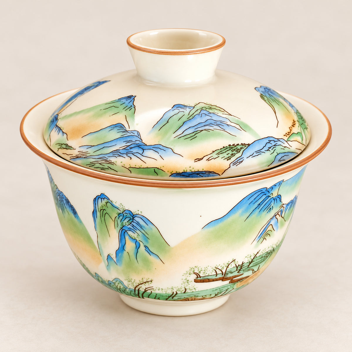 Qianli Jiangshan landscape-decorated gaiwan with lid