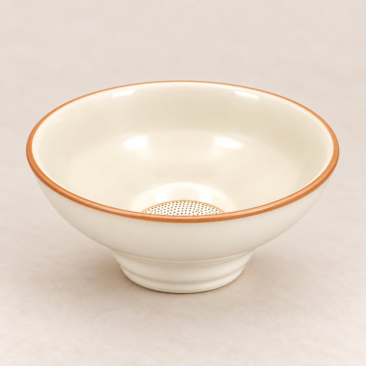 Qianli Jiangshan ceramic strainer component, side view